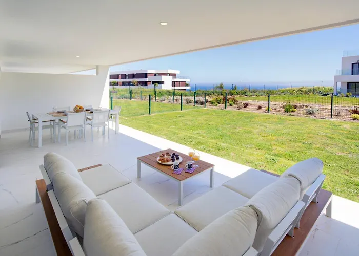 Infinity Pool, Sea View And Private Terrace Estepona