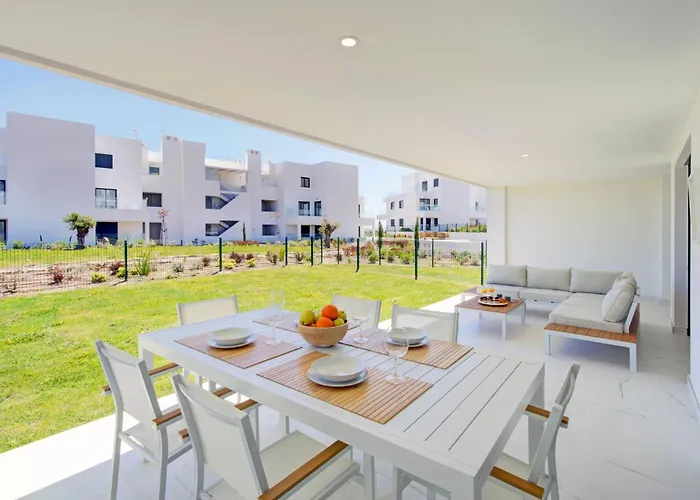 Infinity Pool, Sea View And Private Terrace Apartment *