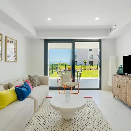 Infinity Pool, Sea View And Private Terrace דירה *